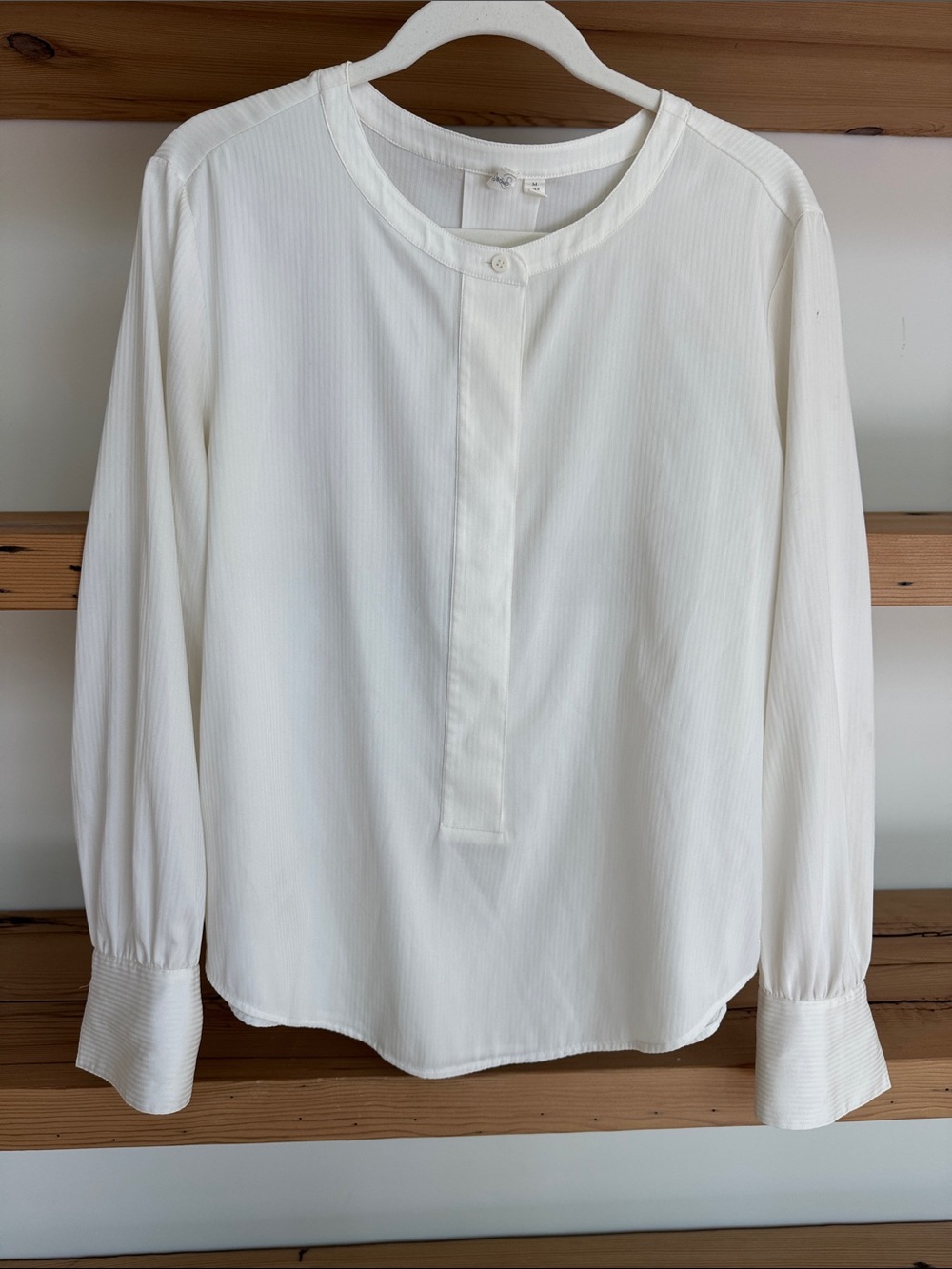 Treasure & Bond Ivory Round-Neck Button-Front Blouse